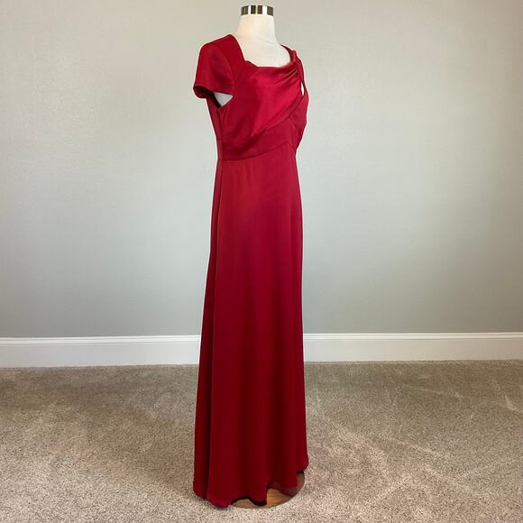 DKNY Red Satin Short Sleeve Evening Gown Size 8 Cut Out Long Formal Dress - Picture 2 of 13